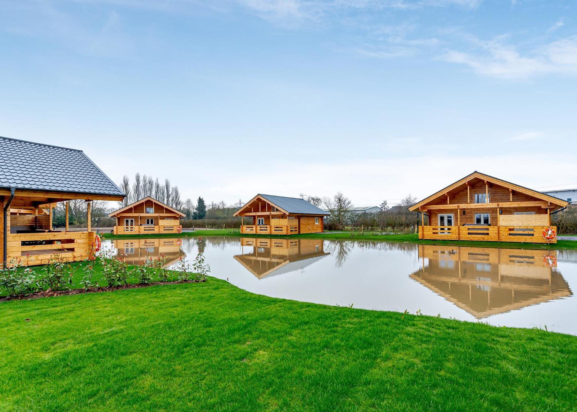 Holly Tree Lodges — Photos 3